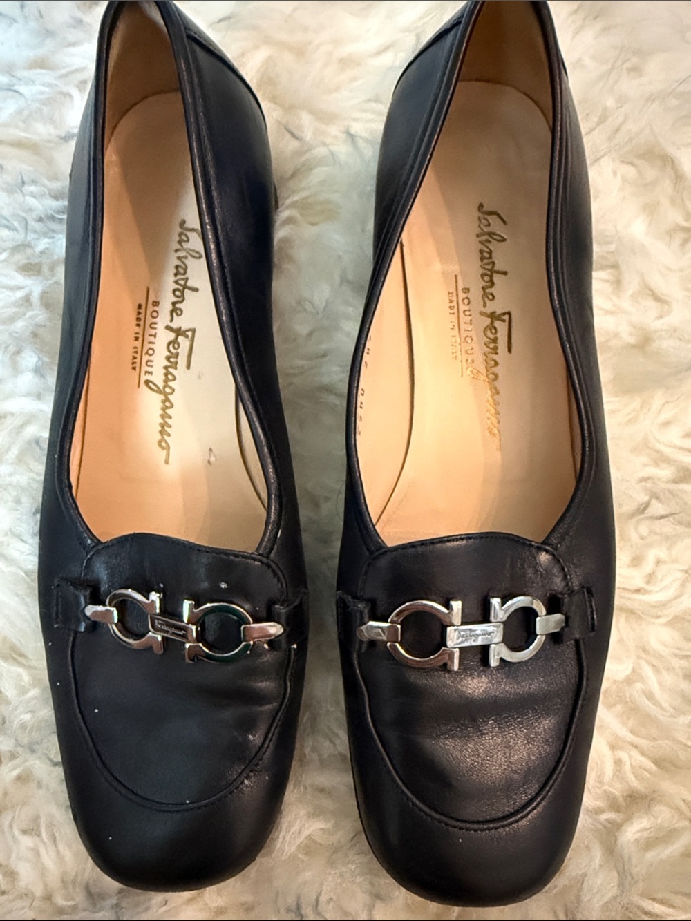 Salvatore Ferragamo Black Leather Loafers with Gancini Bit